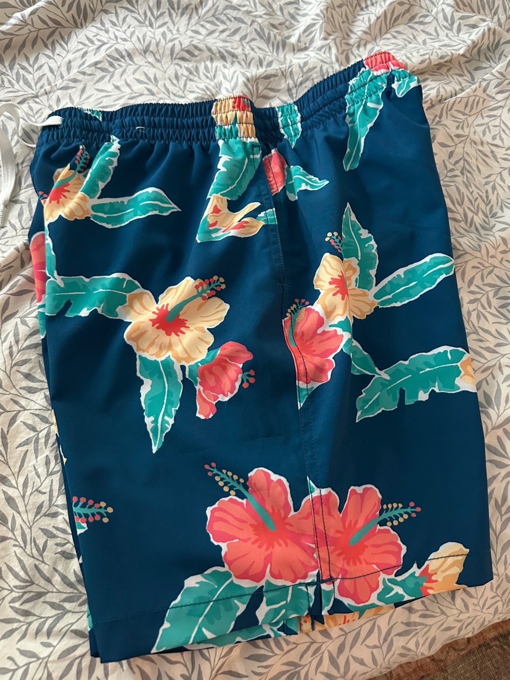 Chubbies 7” Tropical Floral Swim Trunks with liner